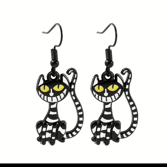 Earrings, Black and White Striped Cat with a big Cheshire Cat Grin, Yellow Eyes - Picture 1 of 1